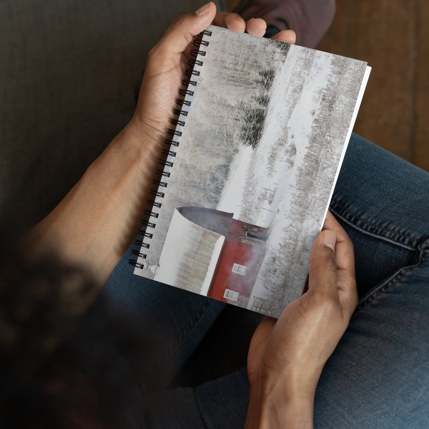 Red barn in winter - Spiral notebook